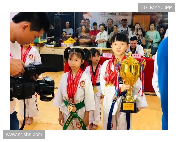 上海乒乓球队的辉煌历程与成长蜕变全景回顾 上海乒乓球队的辉煌历程与成长蜕变全景回顾