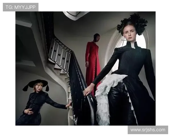 足球明星与国际超模的华丽碰撞：魅力与荣耀交织的时尚盛宴