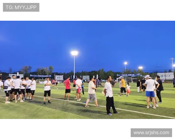 赛后分析:西安足球队与深圳足球队战术灵活性对比及启示 赛后分析:西安足球队与深圳足球队战术灵活性对比及启示